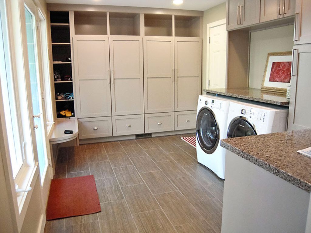 J&R 2017 Gallery 11 J&R LLC